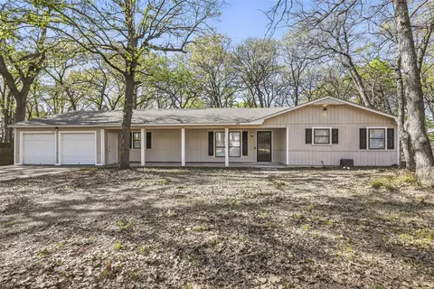 4918 Blue Water Cir, Granbury, TX 76049