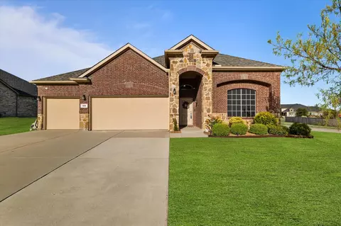 525 Northwood Dr, Oak Point, TX 75068