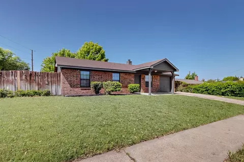 6801 Nandina Dr, Dallas, TX 75241