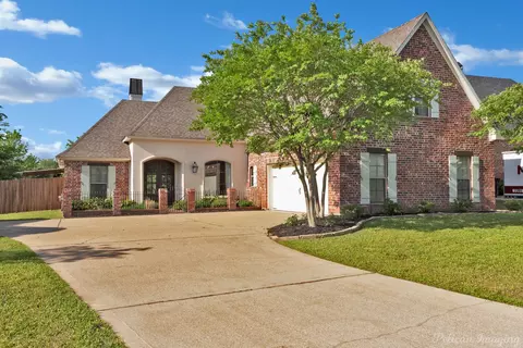 131 Creston Ln, Shreveport, LA 71106