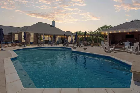 101 Ruth Ct, Aledo, TX 76008