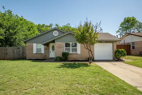 1404 Bryan Dr, Bedford, TX 76022
