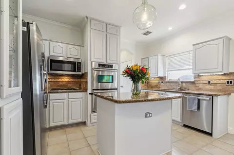 2800 Custer Dr, Corinth, TX 76210 photo 9
