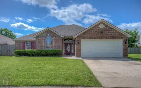 305 Fletcher Dr, Bossier City, LA 71112