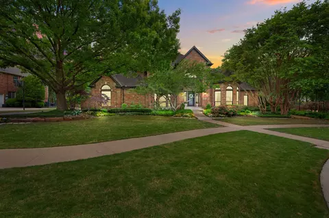 1403 Richmond Ct, Southlake, TX 76092