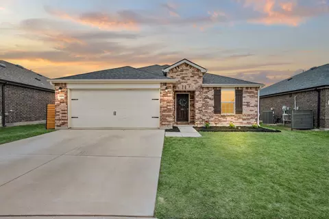 9108 Lookout Pt, Fort Worth, TX 76179