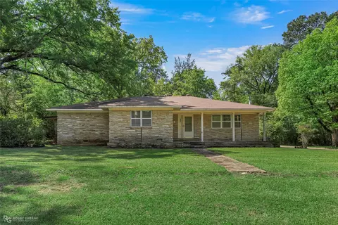723 E Palmetto Ave, Plain Dealing, LA 71064