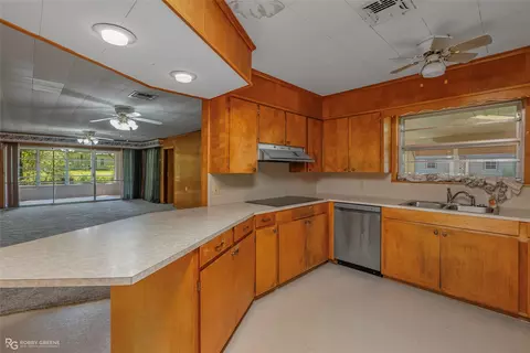 723 E Palmetto Ave, Plain Dealing, LA 71064 photo 9