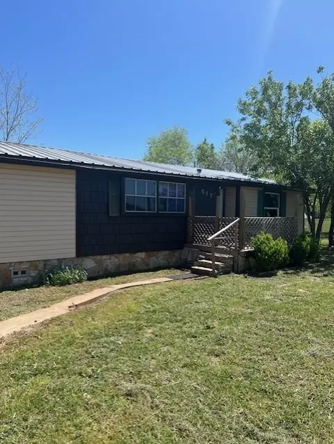 217 S Skyline Ct, Cresson, TX 76035