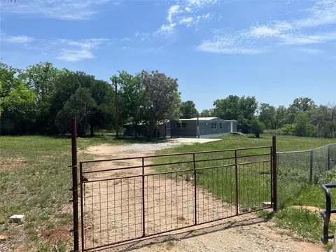 7600 Blarney Dr, Brownwood, TX 76801