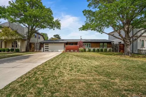 5620 Pershing Ave, Fort Worth, TX 76107