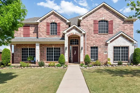 717 Sunrise Dr, Kennedale, TX 76060