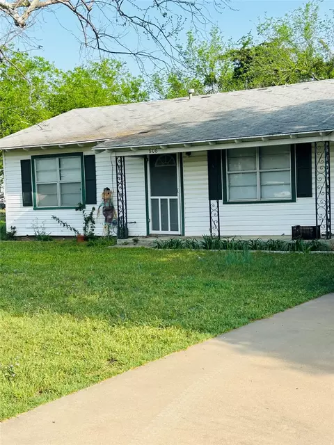 606 W Roosevelt Ave, Whitney, TX 76692
