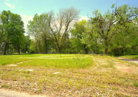 445 NW 5th, Paris, TX 75460