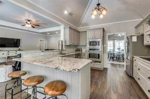 4720 S Caleta Ln, Midlothian, TX 76065
