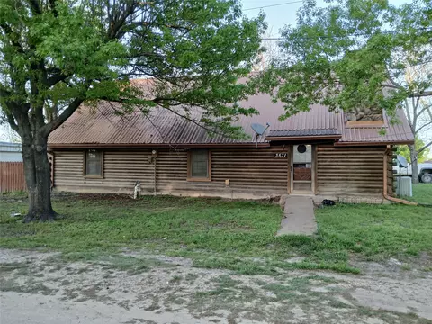 3531 Ennis Ave, Bardwell, TX 75101