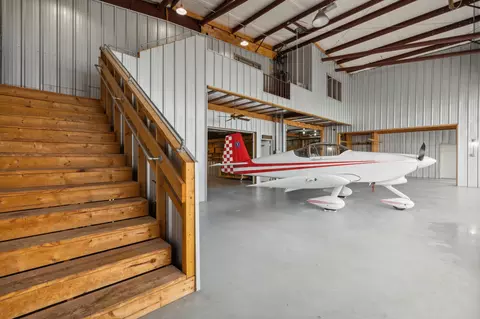 757 Aviator Dr, Fort Worth, TX 76179
