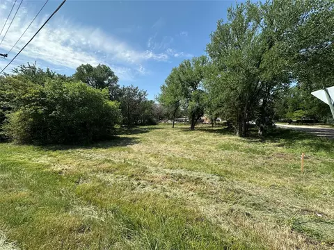2917 Forest Park Dr, Granbury, TX 76048