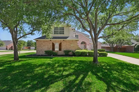 44 Creekside Dr, Trophy Club, TX 76262