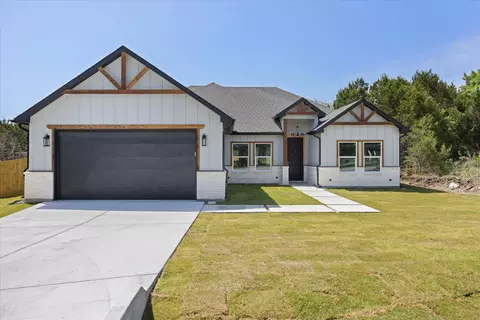2319 Neches St, Granbury, TX 76048