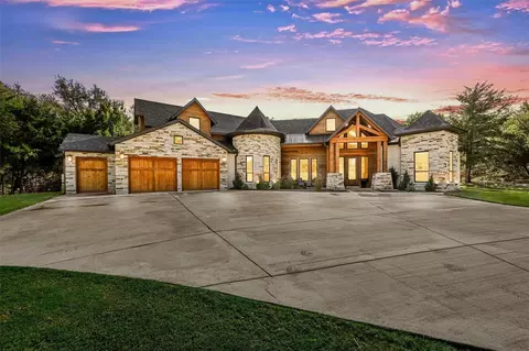 2280 Sunbeam Ln, Midlothian, TX 76065