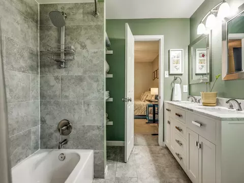 Bath - 1438 Mapleton Dr, Dallas, TX 75228 photo 3 of 3