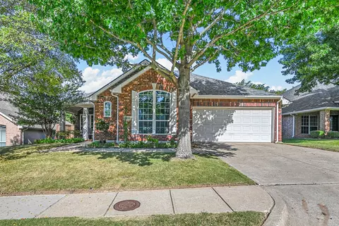 8623 Quicksilver Dr, Dallas, TX 75249