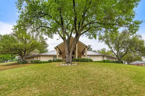 4433 Dunwick Ln, Fort Worth, TX 76109