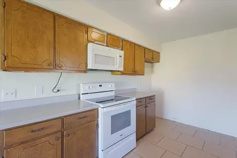 Kitchen - 909 E Fm 902, Howe, TX 75459 photo 2 of 3