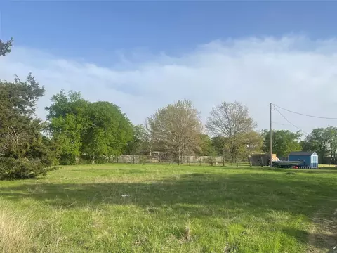 000 Railroad Ave, Sanger, TX 76266