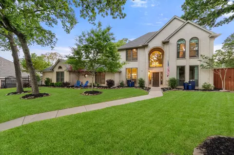 8329 Thorncrest Ct, North Richland Hills, TX 76182