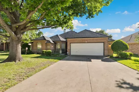 3919 Fairlakes Dr, Dallas, TX 75228