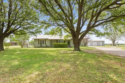 2936 Bode Rd, West, TX 76691 photo 5