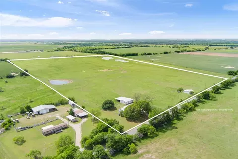 2936 Bode Rd, West, TX 76691 photo 2