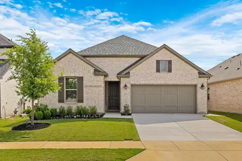 121 Savannah Ln, Oak Point, TX 75068