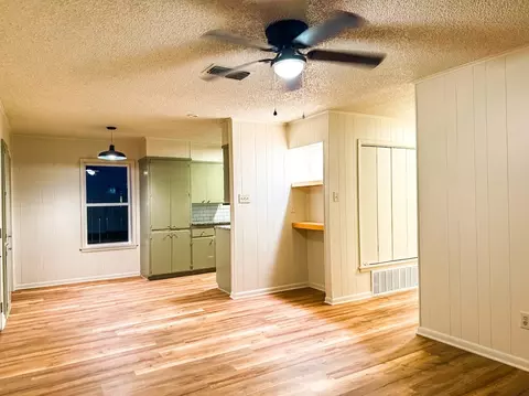 212 S 10th Ave, Teague, TX 75860