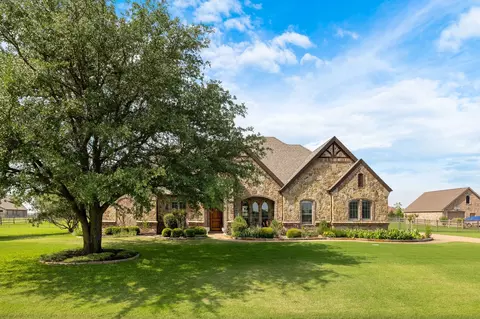 1237 Rollie Michael Ln, Fort Worth, TX 76179