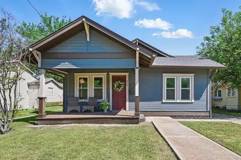 904 Panhandle St, Denton, TX 76201