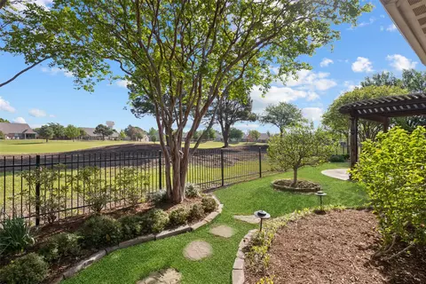 7142 Bay Hill Dr, Frisco, TX 75036