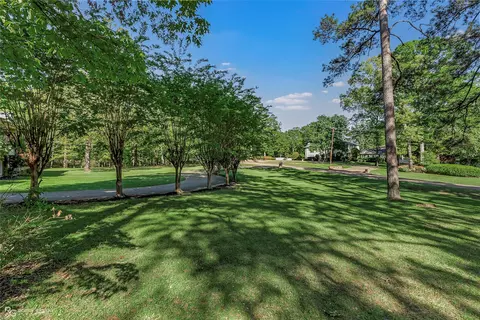 1301 Drake Dr, Minden, LA 71055 photo 3