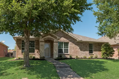 1335 Ransom Dr, Lancaster, TX 75146