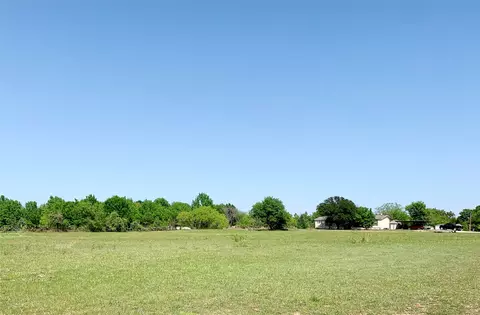 1723 Dennis Rd, Weatherford, TX 76087