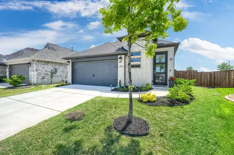 2204 Rothbury Dr, Forney, TX 75126