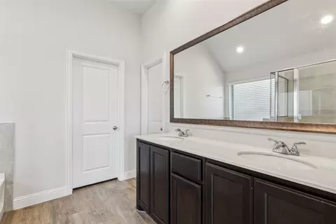 Entry Way - 409 Windstream Dr, Aledo, TX 76008 photo 4 of 5