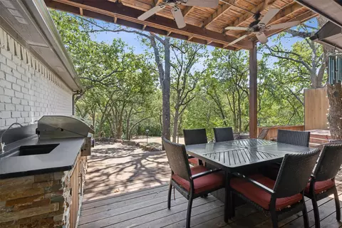 200 Rosewood Dr, Cross Roads, TX 76227