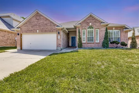 8217 Mount Shasta Cir, Fort Worth, TX 76137
