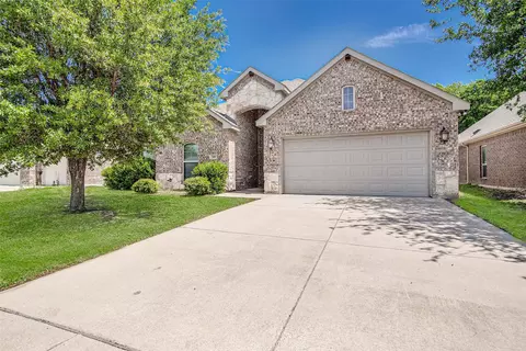 308 Canadian Ln, Burleson, TX 76028