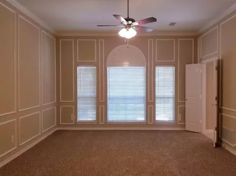 Living - 801 Devon Dr, Euless, TX 76039 photo 6 of 6