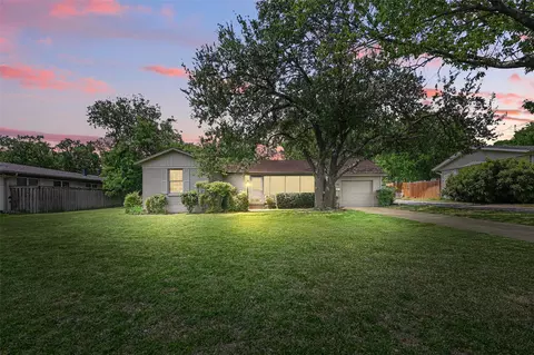 1828 Jenson Rd, Fort Worth, TX 76112