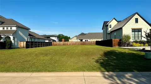202 River Trail Ct, Westworth Village, TX 76114